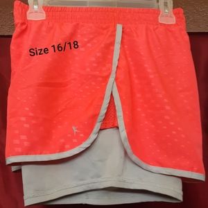 Ladies Danskin Active Shorts Size 16/18